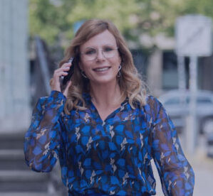 Anika Tannebaum – Europas No. 1 Service Expertin und Keynote Speakerin für Customer Service, CX & Leadership unterwegs zum Kunden.