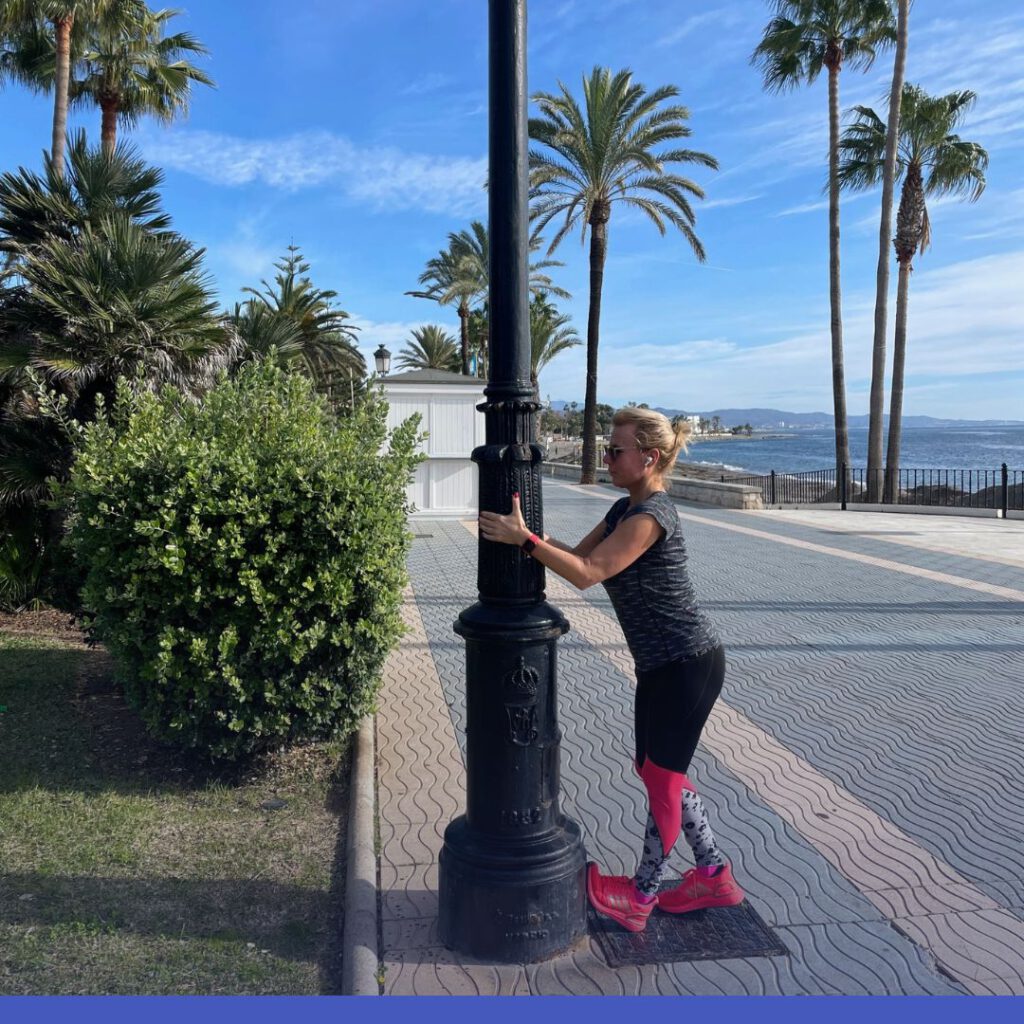 Anika Tannebaum – Europas No. 1 Service Expertin und Keynote Speakerin für Customer Service, CX & Leadership treibt regelmäßih Sport, um fit und leistungsfähig zu bleiben.